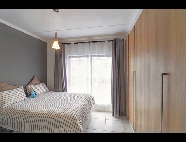 2 BEDROOM APARTMENT FOR SALE IN WATERFALL